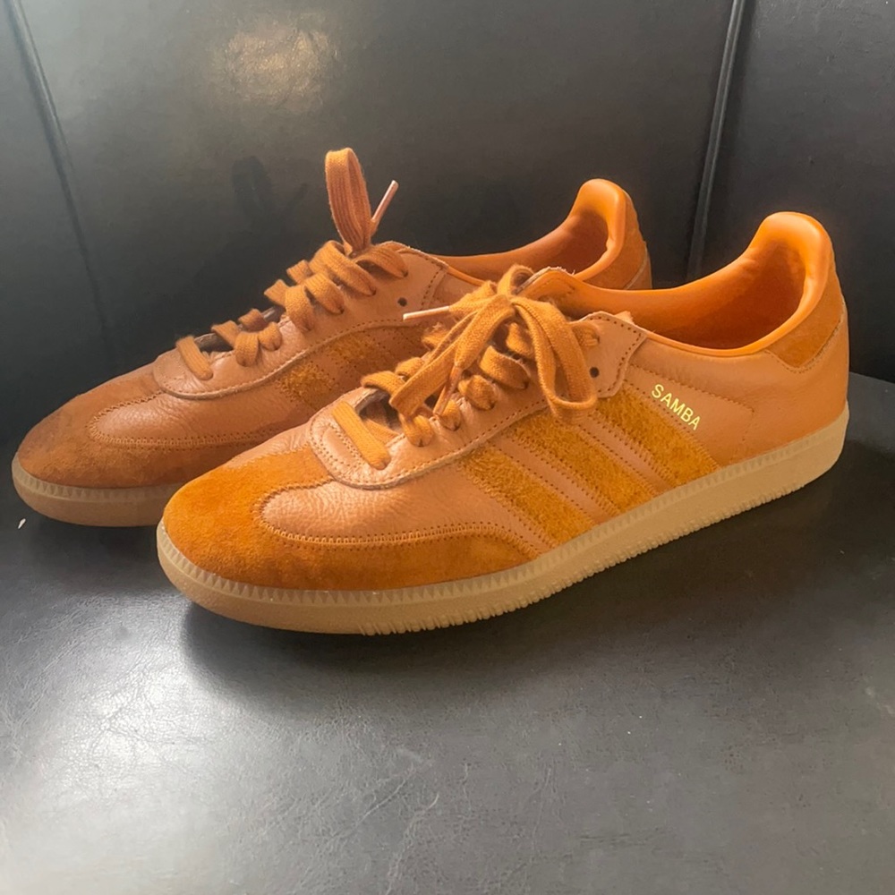 Adidas size 11 samba